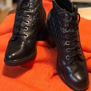 DOLCE VITA Chunky Ankle Boots